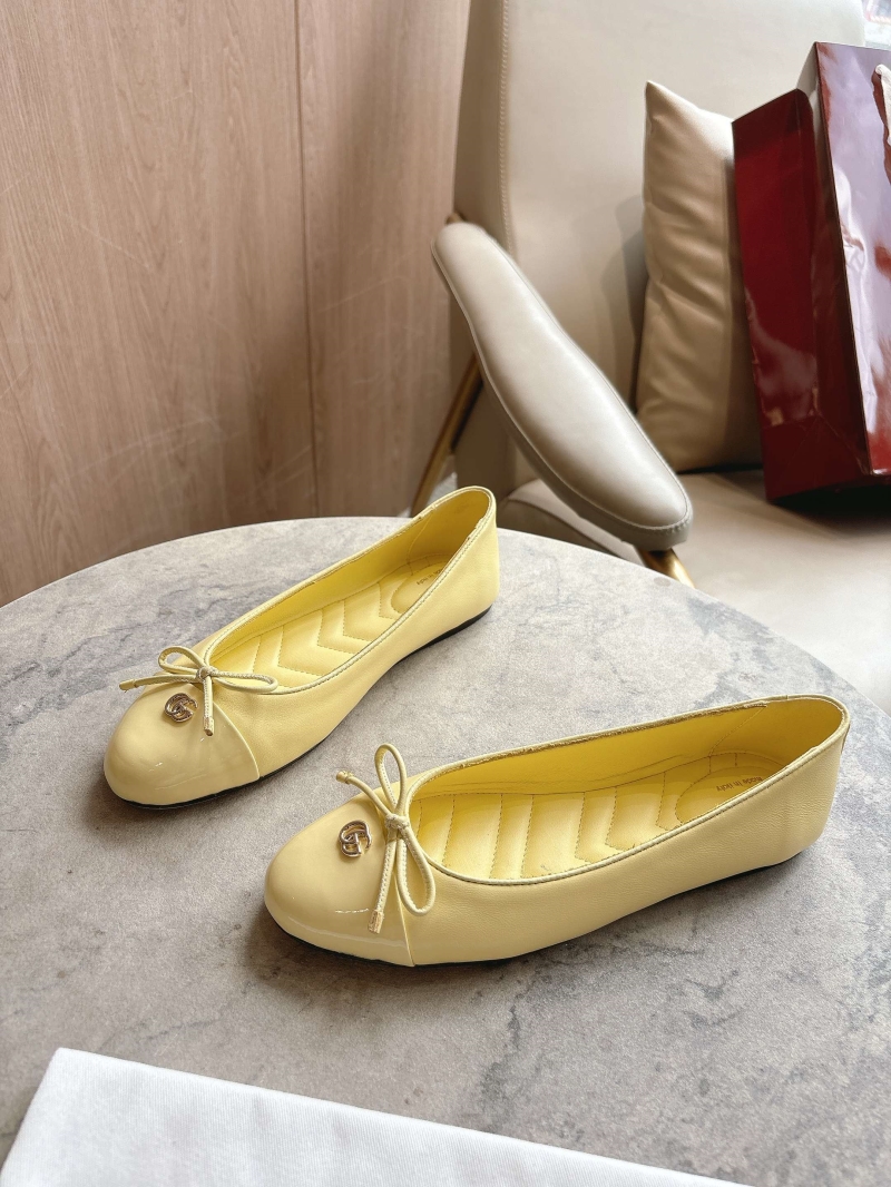 Gvc*1 flat shoes